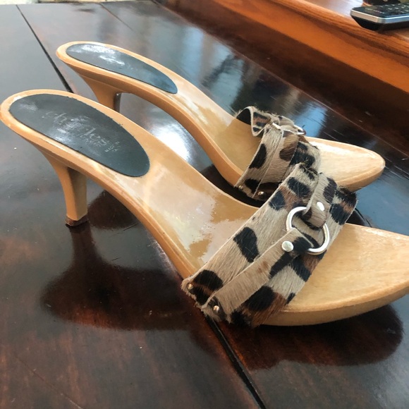 2/$40 CHARLES 9 Charles David - Picture 3 of 10